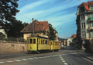 Motrice 76 et remorque 147