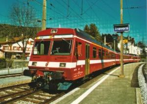 Train régional 204 n° 4372 à Travers